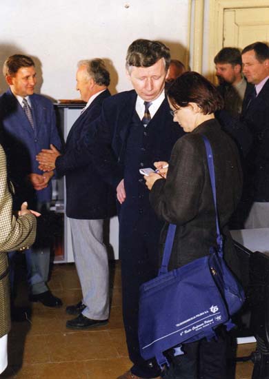 Otwarcie biura posa Mirosawa Czecha w 2000 roku w Eku